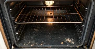Clean Your Oven with No Scrubbing
